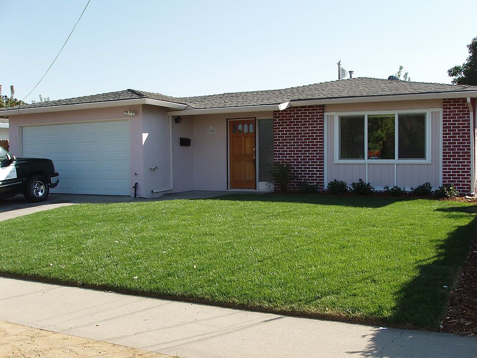 1st image of 138 Yosemite Dr