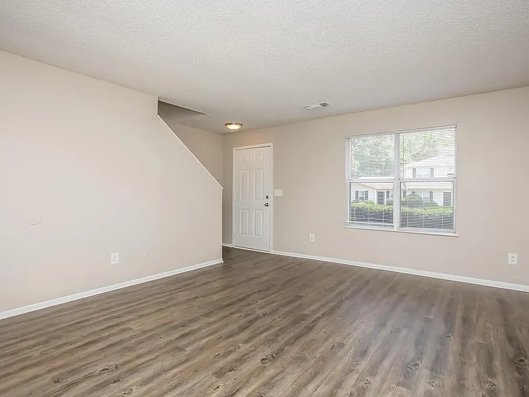 Townhomes at Pine Hill — Photo 31
