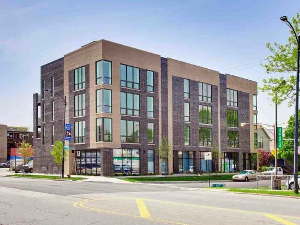 1st image of 2403 W Berenice Ave #301