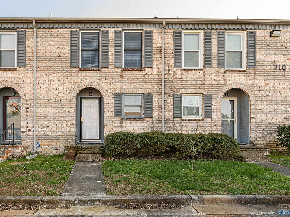 1st image of 210 Marinawoods Dr SE #E