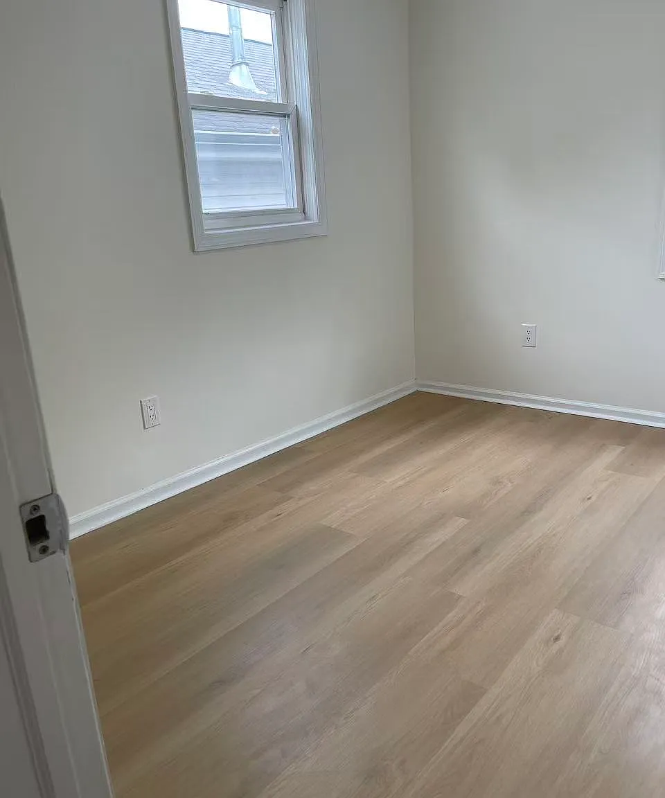 4 bed, 1150 sqft, $2,700 — Photo 2