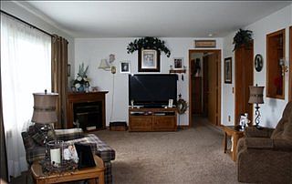 4th image of 25 Midway Dr