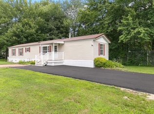 75 Dart Dr, Salem, NH 03079