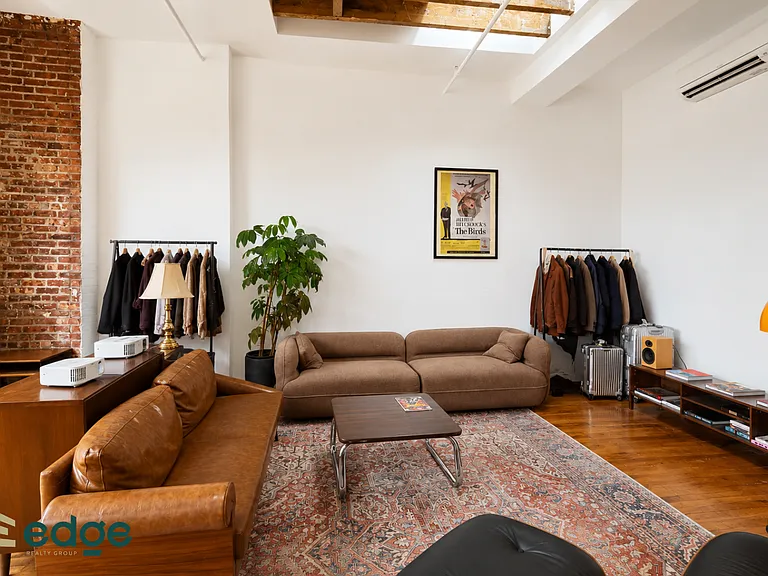 385 Troutman St #305 — Photo 2