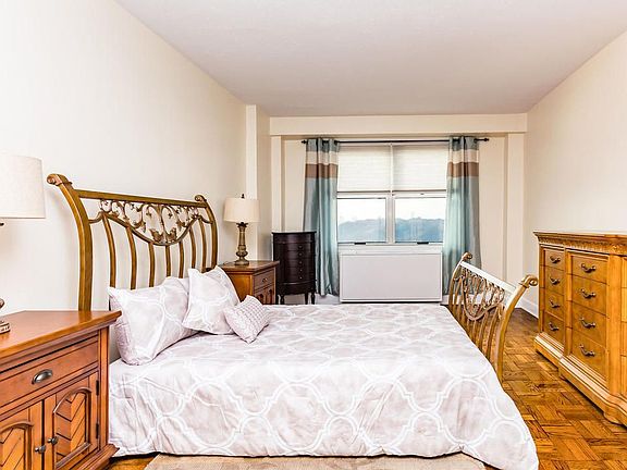 3rd image of 2400 Johnson Ave APT 11B