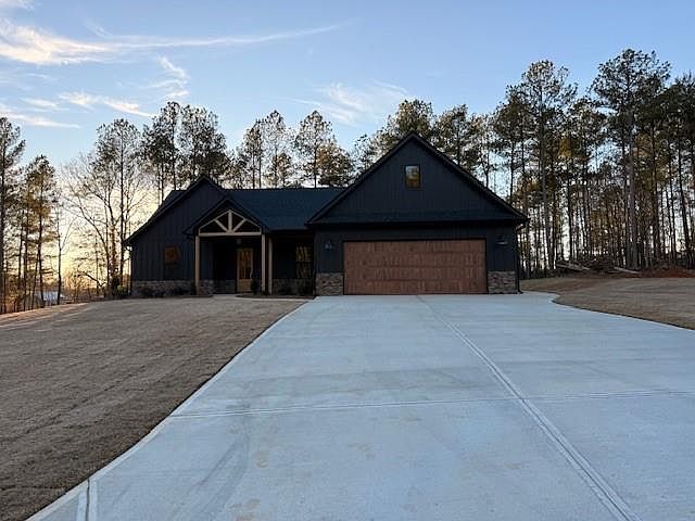 1st image of 716 Presley Farm Pkwy