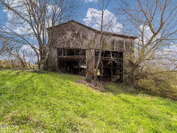 5th image of 11 Jimmy Johnston Rd