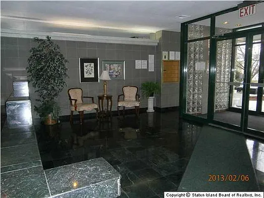 Sold by BHGRE Safari Realty | media 39