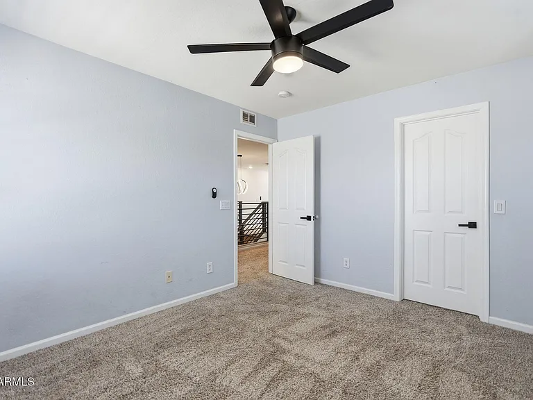 11402 W Alvarado Rd — Photo 29