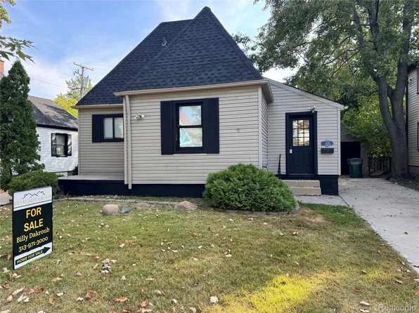 2705 Homeplace St, Dearborn, MI 48124