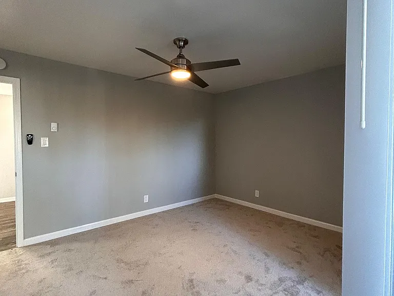 1029 El Camino Real #5 — Photo 9
