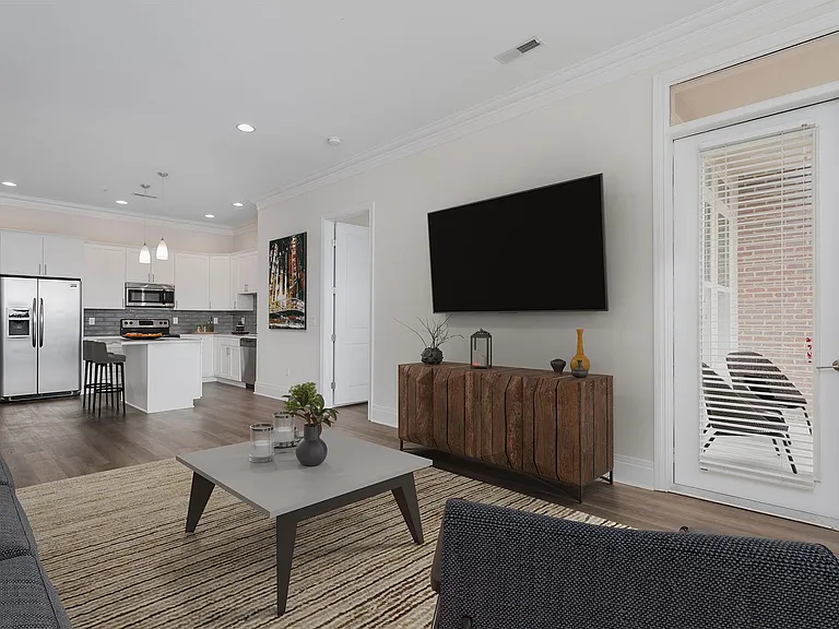 Harrison Park Apartments — Photo 5