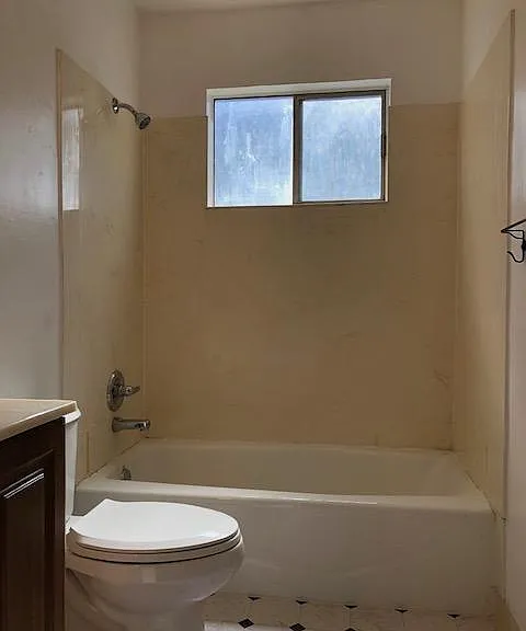 John Ct — Photo 4
