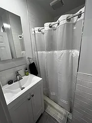 Rented by Salon Realty Corp