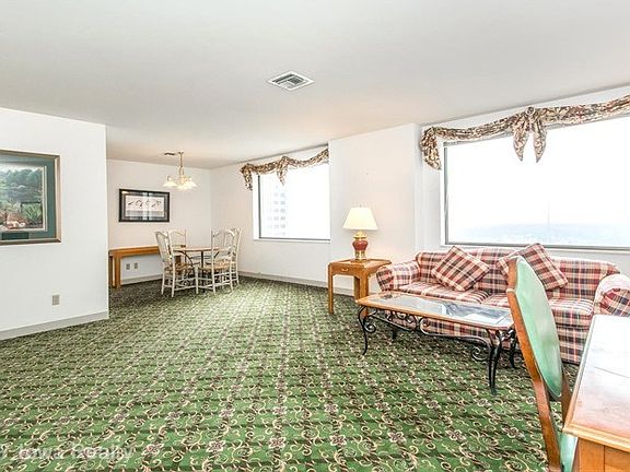 3rd image of 700 Grand Ave #3204