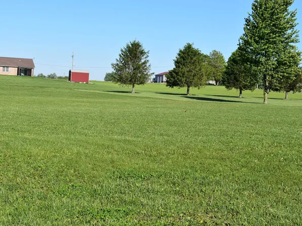 1405 S Rosewood Pl, Frankfort, IN 46041