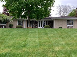 3585 Dornoch Ln, Oakland, MI 48363