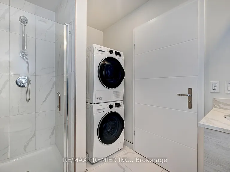60 Frederick St #402 — Photo 10