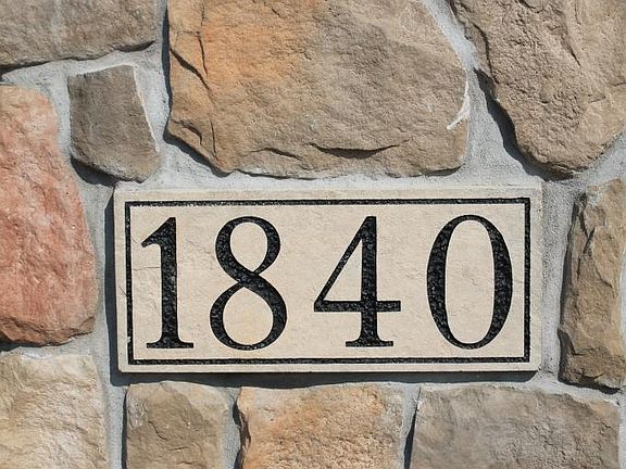 2nd image of 1840 Alphon Ln