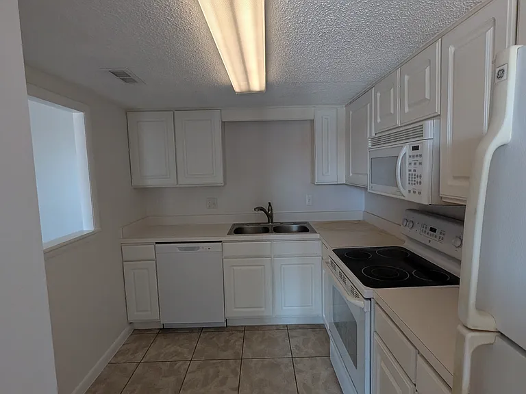 3401 Townsend Blvd #1310 — Photo 3
