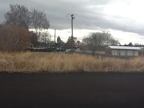 2nd image of 2552 NE 3rd St