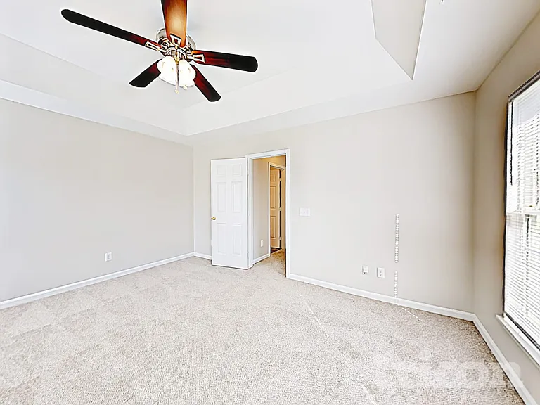 1221 Brook Farm Ln — Photo 8