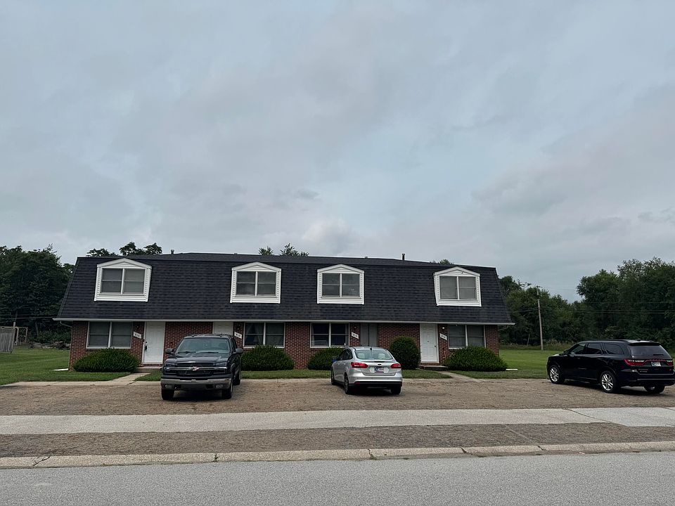 2nd image of 812 8th Pl SW