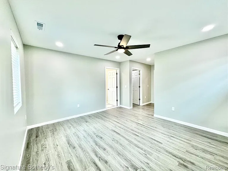 442 Ardmore Dr — Photo 52