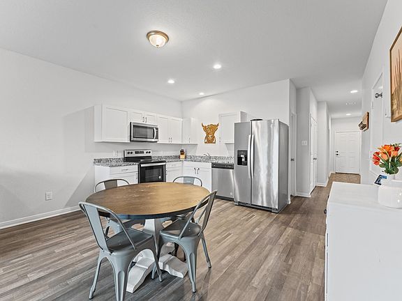 5th image of 2550 18th St