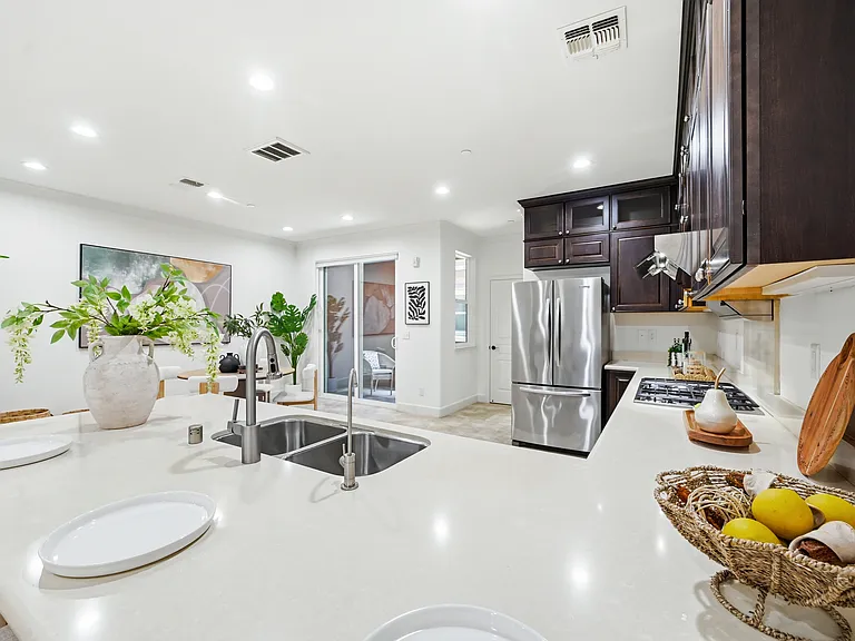 1321 Lee Pl — Photo 7