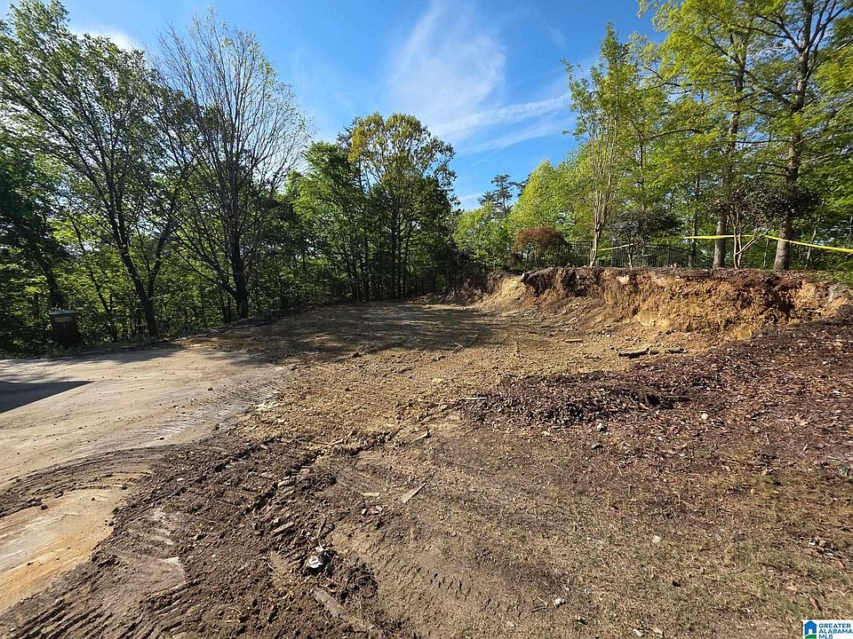 2nd image of 4029 River View Dr #25
