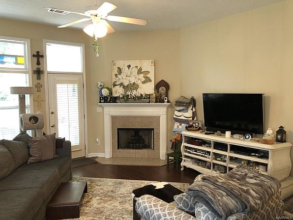 3rd image of 517 Glenmede Ln
