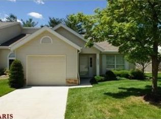 1333 Forest Creek Dr, Saint Peters, MO 63303
