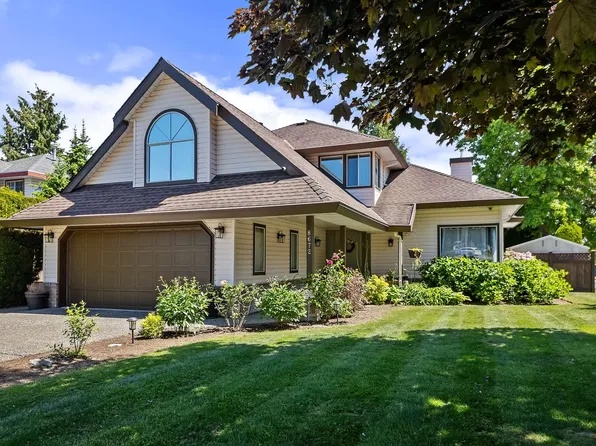 8672 163rd St, Surrey, BC V4N 1C7