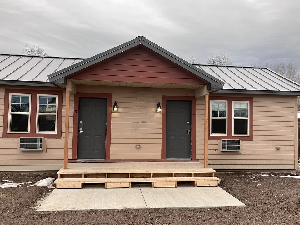 40 Davis Ct #4