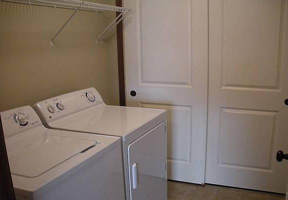 3rd image of 8601 Westown Pkwy Unit 24105