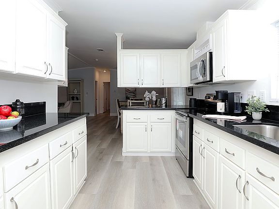 3rd image of 11296 Rexmere Blvd #28-1INV
