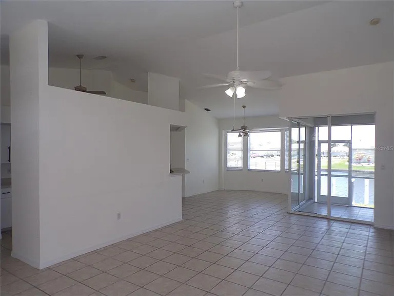 3762 Whippoorwill Blvd — Photo 2