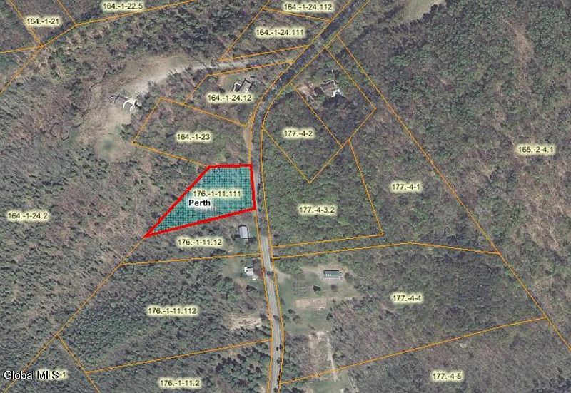 2nd image of 450 Sacandaga Road