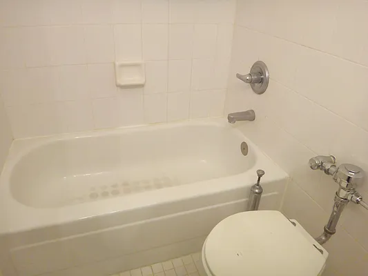 Rented by Paley Management | media 9