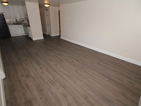 3rd image of 136 Lincoln St APT 1