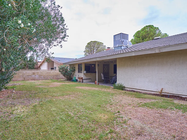 1012 Scott St — Photo 38