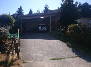 2427 NW Neptune Pl, Seattle, WA 98117