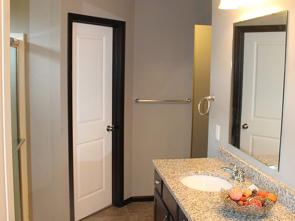 Master bath area