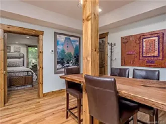 2 bed, 800 sqft, $2,500 — Photo 4