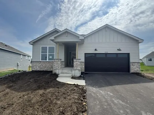20024 Gaines Ct, Lakeville, MN 55044
