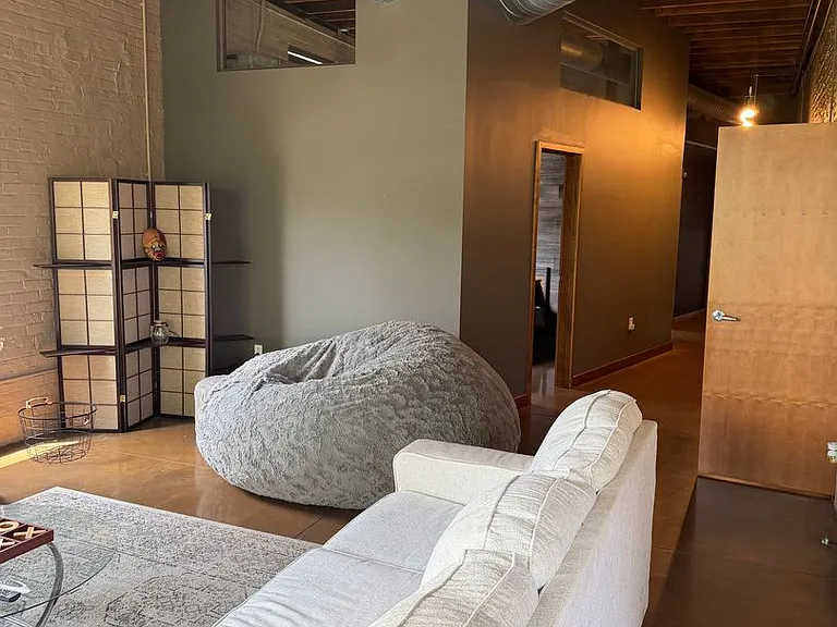 309 E Market St #313 — Photo 30