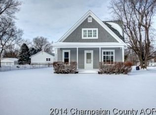 108 E Van Buren St, Philo, IL 61864