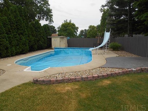 5th image of 29571 Locust Dr