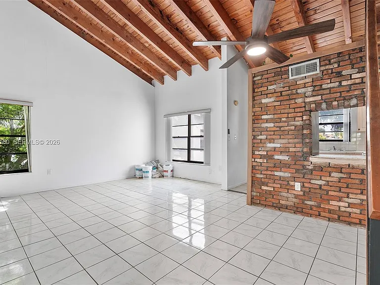 10542 NW 7th Ter #B7 — Photo 13